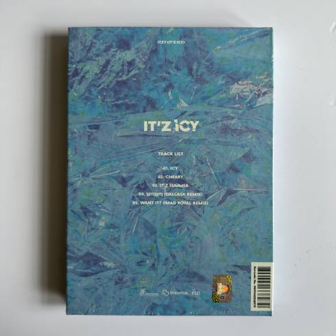 ITZY YEJI SIGNED 1ST MINI ALBUM 'IT'Z ICY' - ICY VERSION
